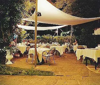 Serenella מלון באוונו