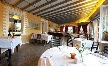 מלון Serenella 3*