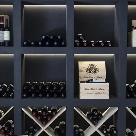 מלון Serenella באוונו