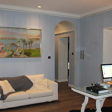 Serenella מלון באוונו